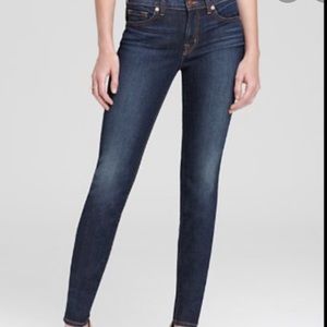 NWT💕J Brand Close Cut Skinny Jeans